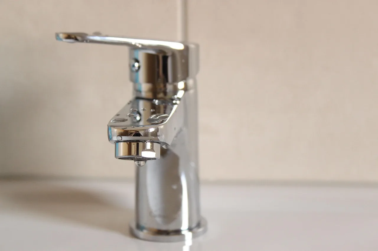 water tap, bath, bathroom, sanitary, water, inner space, tiles, nature, modern, home, bathroom sink, hygiene, architecture, design. Accessible home design: the maintenance plan for year two and beyond