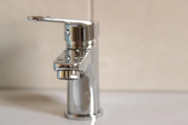 water tap, bath, bathroom, sanitary, water, inner space, tiles, nature, modern, home, bathroom sink, hygiene, architecture, design. Accessible home design: the maintenance plan for year two and beyond