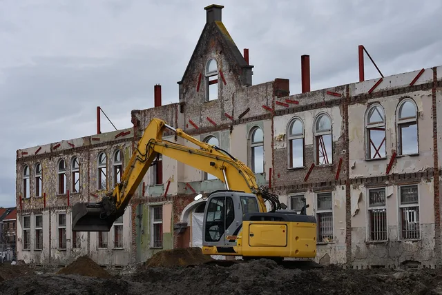 excavation works, machine, facade, renovation, architecture, construction work, renovation, renovation, renovation, renovation, renovation. 4 things to weigh up on accessible renovation costs
