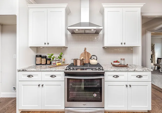 kitchen, cabinets, oven, range, decor, interior, cook, oven, oven, oven, oven, oven. Adaptable Kitchen Ventilation: Climate and Controls
